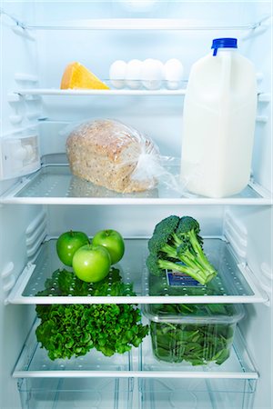 Fridge with Healthy Food Foto de stock - Sin royalties Premium, Código: 600-03406349