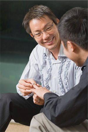 Gay Man Proposing to Partner Foto de stock - Sin royalties Premium, Código: 600-03406487