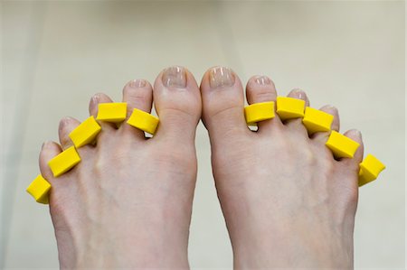 pedicure - Close-up of Feet Fotografie stock - Premium Royalty-Free, Codice: 600-03439255