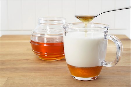 Honey and Milk Stock Photo - Premium Royalty-Free, Code: 600-03445177