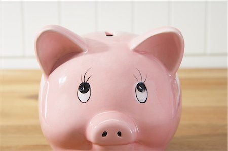 Piggy Bank Stock Photo - Premium Royalty-Free, Code: 600-03445198