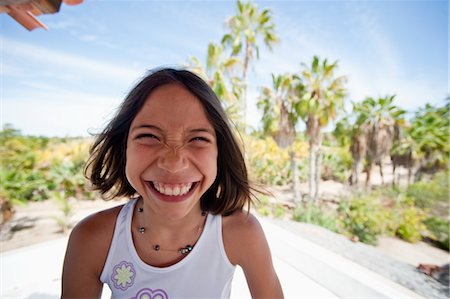 Jeune fille souriante, Baja, Mexique Photographie de stock - Premium Libres de Droits, Code: 600-03446103