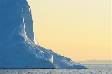 simsearch:600-03456574,k - Iceberg in Disko Bay at Sunset, Jakobshavn Glacier, Ilulissat, Greenland Foto de stock - Royalty Free Premium, Número: 600-03456560