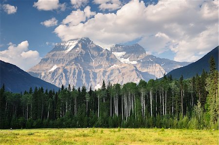 Mount Robson, Mount Robson Provincial Park, British Columbia, Canada Foto de stock - Sin royalties Premium, Código: 600-03450862