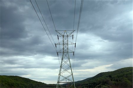 fil électrique - Hydro tour, Tuxedo, Orange County, New York, Etats-Unis Photographie de stock - Premium Libres de Droits, Code: 600-03460234