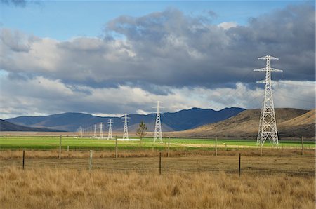 pylône électrique - Terres agricoles, près de Twizel, Canterbury, South Island, Nouvelle-Zélande Photographie de stock - Premium Libres de Droits, Code: 600-03508323