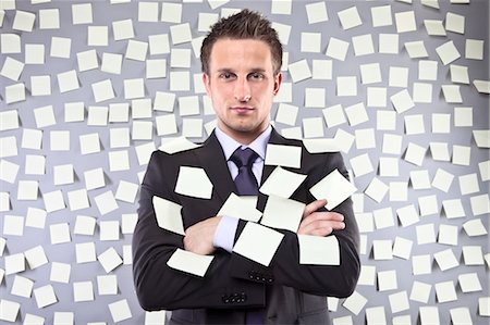 ratlos - Businessman Covered in Self Adhesive Notes Foto de stock - Sin royalties Premium, Código: 600-03520296