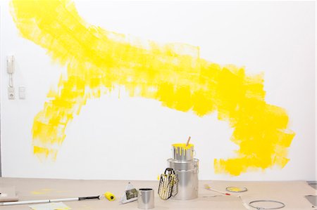 painting (non-artistic activity) - Painting Wall Stock Photo - Premium Royalty-Free, Code: 600-03537932