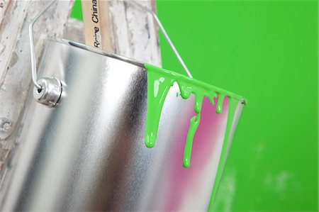 paint bucket - Peinture Can Photographie de stock - Premium Libres de Droits, Code: 600-03537942