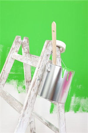 Paint Bucket and Ladder in Green Room Stock Photo - Premium Royalty-Free, Code: 600-03556564