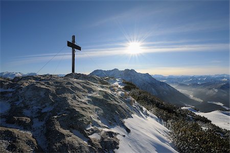 sacré - Cross at Summit, Steinplatte, Waidring, Tyrol, Austria Foto de stock - Sin royalties Premium, Código: 600-03586841