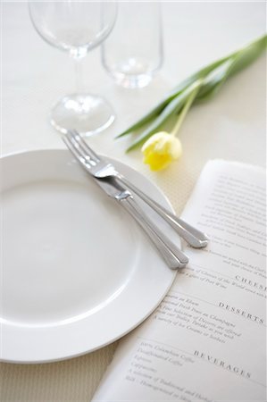 place setting close up - Place Setting with Menu Stock Photo - Premium Royalty-Free, Code: 600-03587375