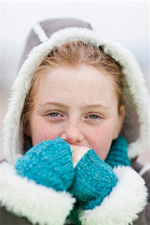 france and winter - Portrait of Girl, Bordeaux, Gironde, Aquitaine, France Stock Photo - Premium Royalty-Free, Code: 600-03615485