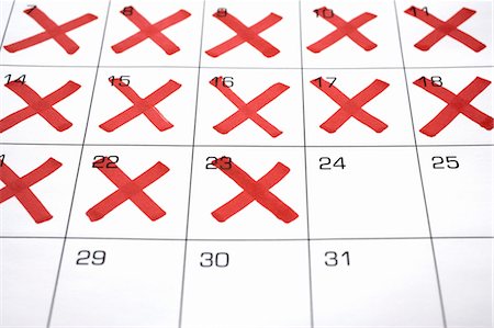 date - Calendar with X's up to the 24th Stock Photo - Premium Royalty-Free, Code: 600-03615735