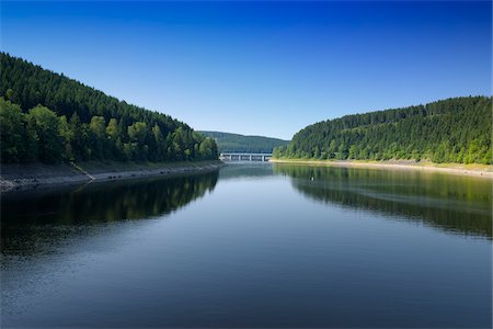 recurso natural - Storage Lake of the Oker Dam, Harz Mountains, Harz, Lower Saxony, Germany Foto de stock - Royalty Free Premium, Número: 600-03621137