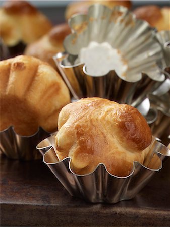 Brioche en étain, moules à pâtisserie Photographie de stock - Premium Libres de Droits, Code: 600-03638689