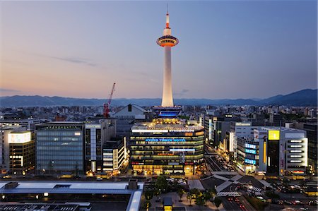 Kyoto Tower, Kyoto, Kyoto Prefecture, Kansai Region, Honshu, Japan Stock Photo - Premium Royalty-Free, Code: 600-03638796