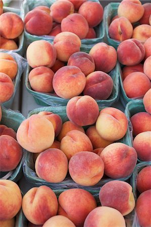 fresh peach - Fresh Peaches Foto de stock - Sin royalties Premium, Código: 600-03638960