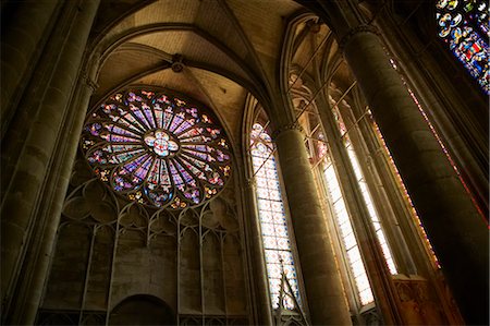 Interior of Basilica of St Nazaire and St Celse, Carcassonne, Aude, Languedoc-Roussillon, France Foto de stock - Sin royalties Premium, Código: 600-03644828