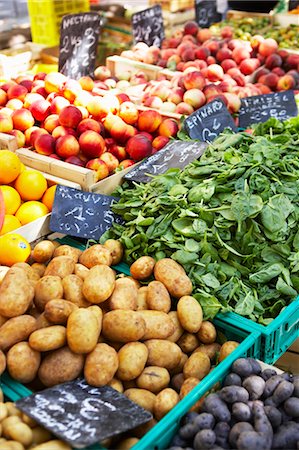 fair - Fruit and Vegetables at Market, Carcassonne, Aude, Languedoc-Roussillon, France Foto de stock - Sin royalties Premium, Código: 600-03644838