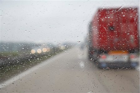 Blurred View of Traffic on Autobahn, Hannover, Lower Saxony, Germany Stock Photo - Premium Royalty-Free, Code: 600-03644959