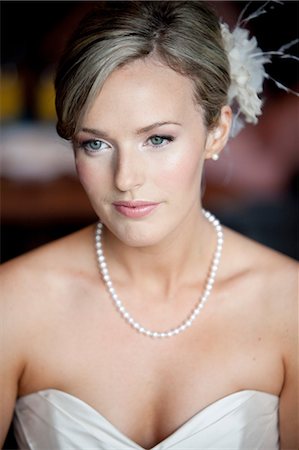 Portrait of Bride Stock Photo - Premium Royalty-Free, Code: 600-03659124