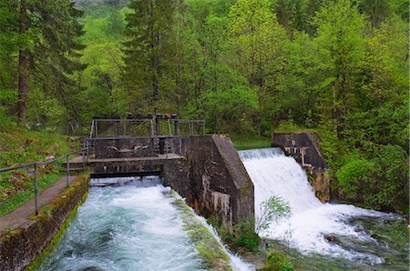 digue - Barrage de la rivière Soca, Slovénie Photographie de stock - Premium Libres de Droits, Code: 600-03659236