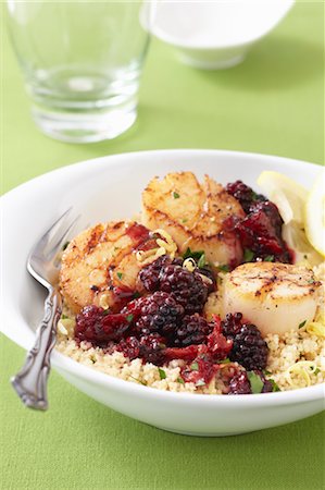 simsearch:600-05947686,k - Blackberries and Scallops on Couscous Stock Photo - Premium Royalty-Free, Code: 600-03686087