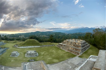 pyramid - Mayan Ruins, Zaculeu, Huehuetenango, Huehuetenango Department, Guatemala Stock Photo - Premium Royalty-Free, Code: 600-03686148
