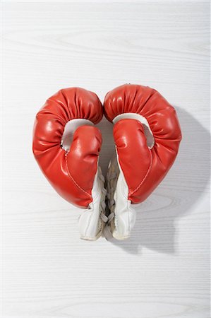 Gants de boxe en forme de coeur Photographie de stock - Premium Libres de Droits, Code: 600-03682029