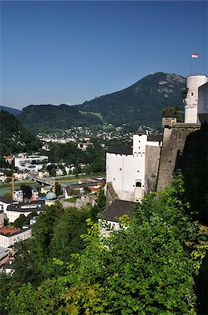 simsearch:700-02289334,k - Old Town, View From Hohensalzburg Castle, Salzburg, Salzburger Land , Austria Fotografie stock - Premium Royalty-Free, Codice: 600-03737691