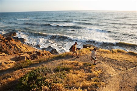 pacific coast people - Couple Hiking, Point Loma, San Diego, San Diego County, California, USA Stock Photo - Premium Royalty-Free, Code: 600-03738715