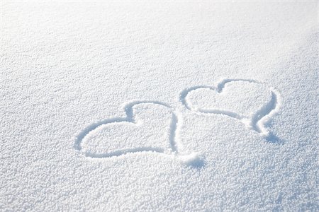 Heart Shapes in Snow Foto de stock - Sin royalties Premium, Código: 600-03738783