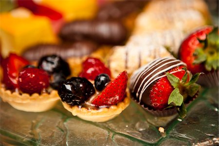 food catering - Close-up of Tarts Foto de stock - Sin royalties Premium, Código: 600-03739028