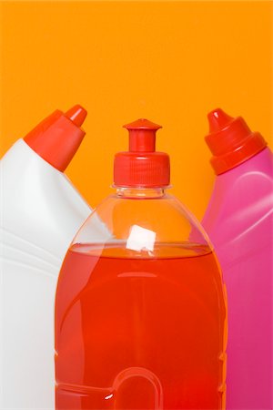 red liquid - Cleaning Products Stock Photo - Premium Royalty-Free, Code: 600-03762545