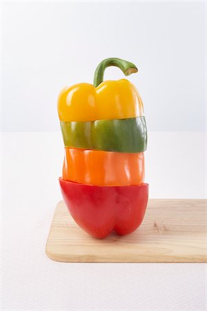 simsearch:600-03586913,k - Stacked Pepper Slices Stock Photo - Premium Royalty-Free, Code: 600-03762587