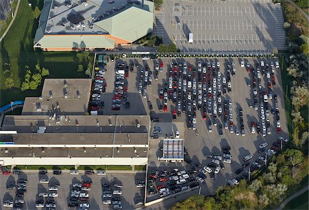 parking lot with cars - Parking Lot, Toronto, Ontario, Canada Stock Photo - Premium Royalty-Free, Code: 600-03777118