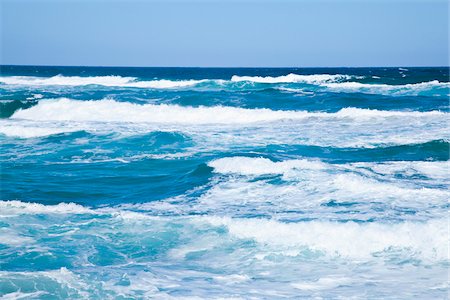 Waves in Mediterranean Sea, Mallorca, Spain Foto de stock - Sin royalties Premium, Código: 600-03778077