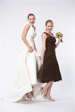 simsearch:600-02593826,k - Bride and Bridesmaid Fotografie stock - Premium Royalty-Free, Codice: 600-03783413