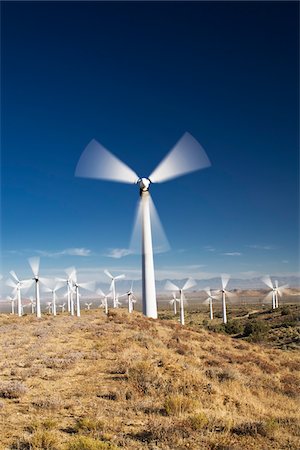 drehen (bewegung) - Tehachapi Pass Wind Farm, Tehachapi, Kern County, California, USA Foto de stock - Sin royalties Premium, Código: 600-03814719