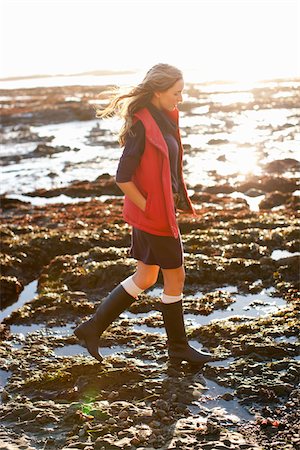 fall imagery rainboots - Woman, Bolinas, Marin County, California, USA Stock Photo - Premium Royalty-Free, Code: 600-03814970