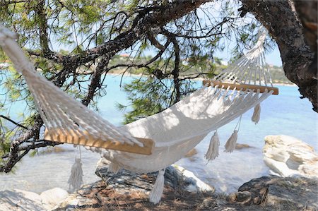 summer beach break - Hammock by Water Stock Photo - Premium Royalty-Free, Code: 600-03836195