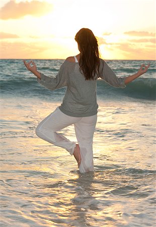 Woman, Reef Playacar Resort and Spa Hotel, Playa del Carmen, Quintana Roo, Yucatan Peninsula, Mexico Stock Photo - Premium Royalty-Free, Code: 600-03849585