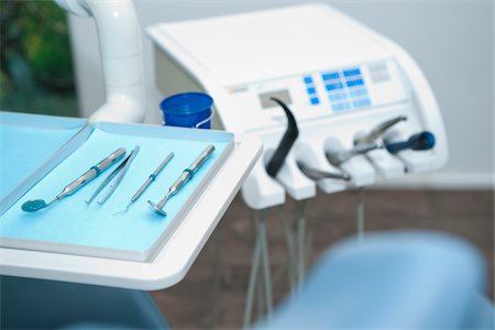 dentists tools - Dental Instruments on Tray Stock Photo - Premium Royalty-Free, Code: 600-03865021