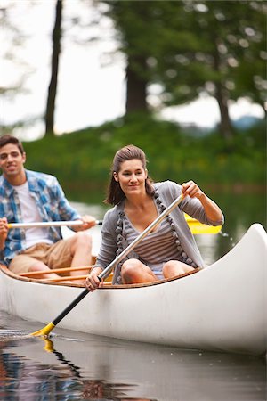 person in canoe - Couple Canoeing, Columbia River Gorge, Oregon, USA Stock Photo - Premium Royalty-Free, Code: 600-03865340