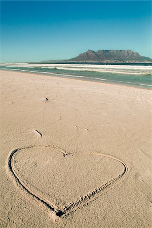 simsearch:600-06009261,k - Herz im Sand, Blaubergstrand Beach, Blaubergstrand, Cape Town, Western Cape, Kapprovinz, Südafrika Stockbilder - Premium RF Lizenzfrei, Bildnummer: 600-03907370