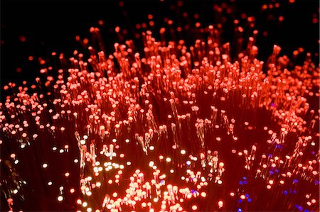 defocused light - Red fibre optic lights Stock Photo - Premium Royalty-Free, Code: 614-05399875