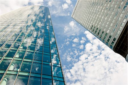 frankfurt (main) central station - Clouds reflected in modern office buildings, Frankfurt, Germany Stock Photo - Premium Royalty-Free, Code: 614-05399904