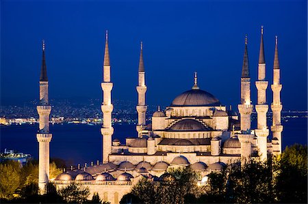 Blue Mosque at night, Istanbul, Turkey Foto de stock - Sin royalties Premium, Código: 614-05522893