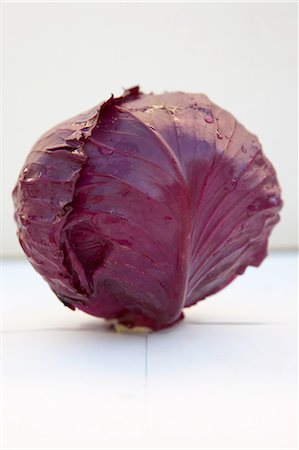 repollo - Red cabbage, studio shot Foto de stock - Sin royalties Premium, Código: 614-05792172